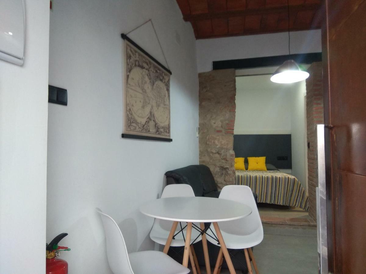 Caleros 8 Estudio - Apartamentos De La Parte Antigua De Cáceres Exterior photo